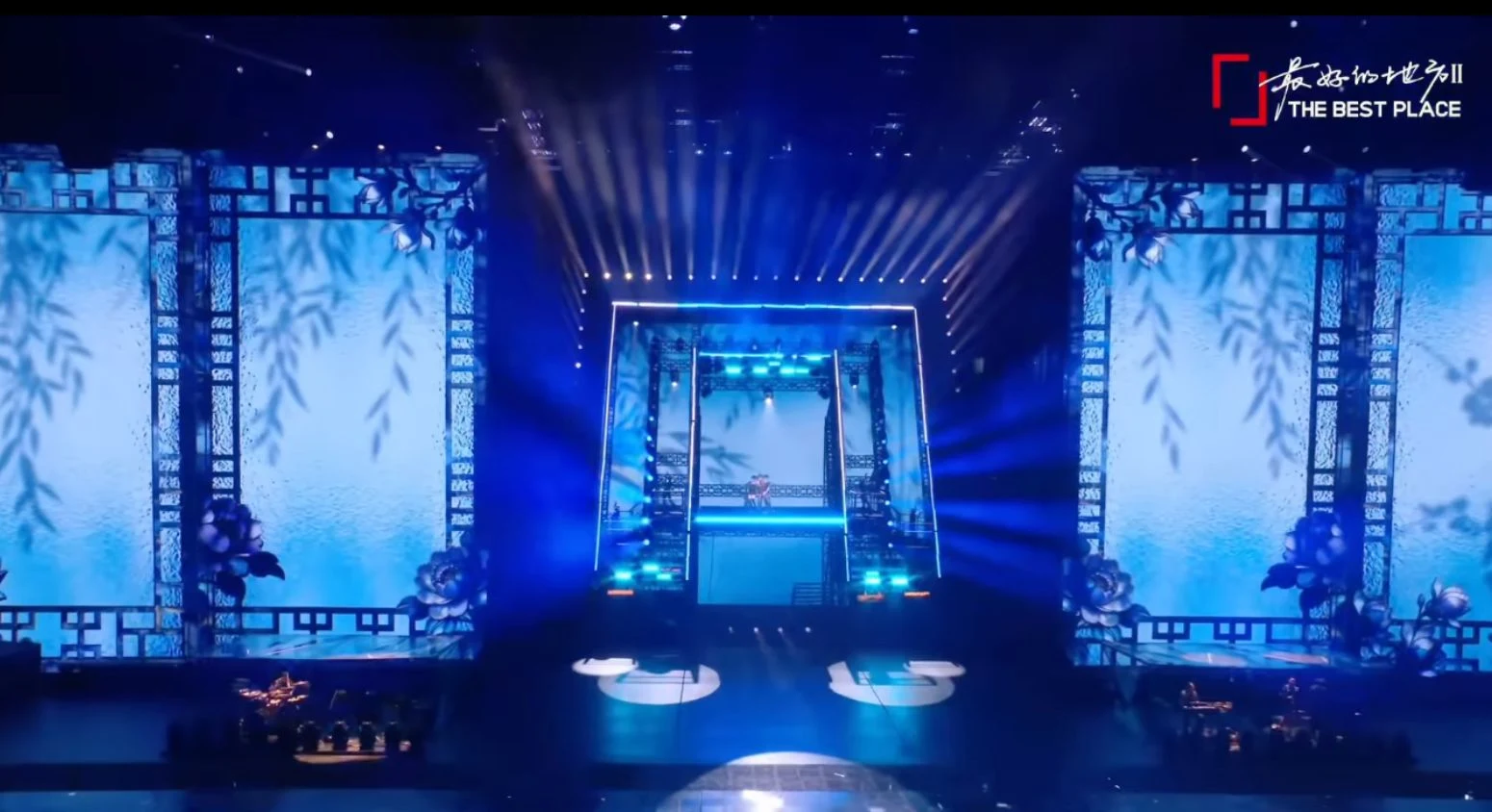 Leehom Shares The Best Place Tour II Backstage